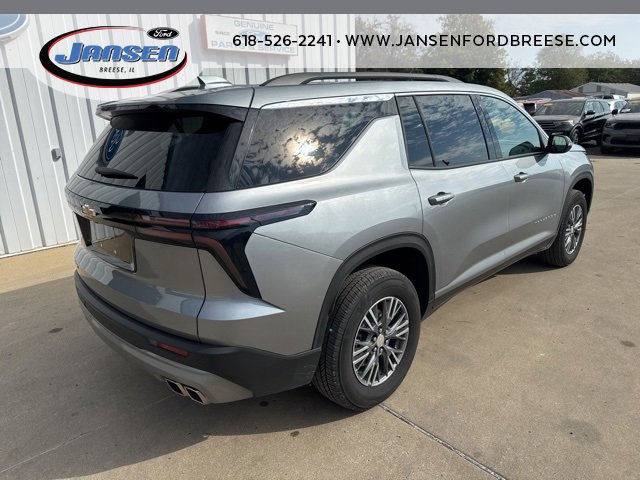Used 2025 Chevrolet Traverse LT image 6
