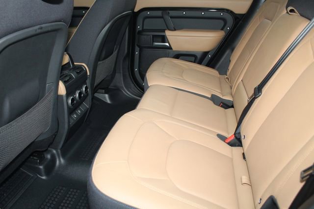 Used 2025 Land Rover Defender 110 X image 5