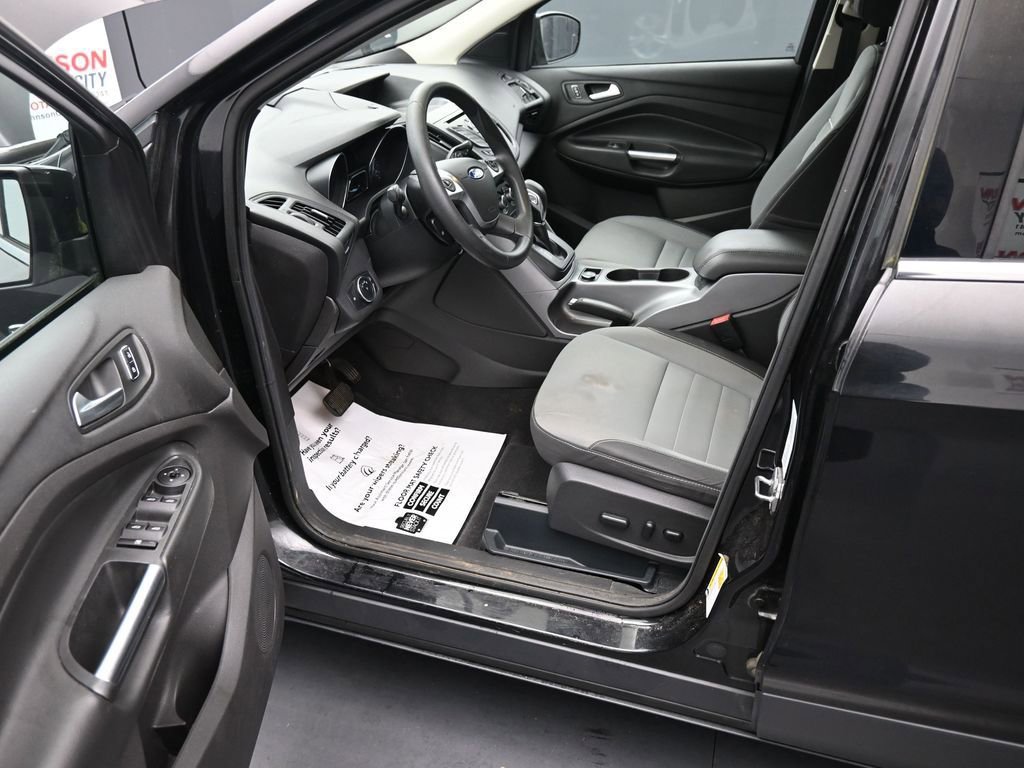 Used 2015 Ford Escape SE image 15