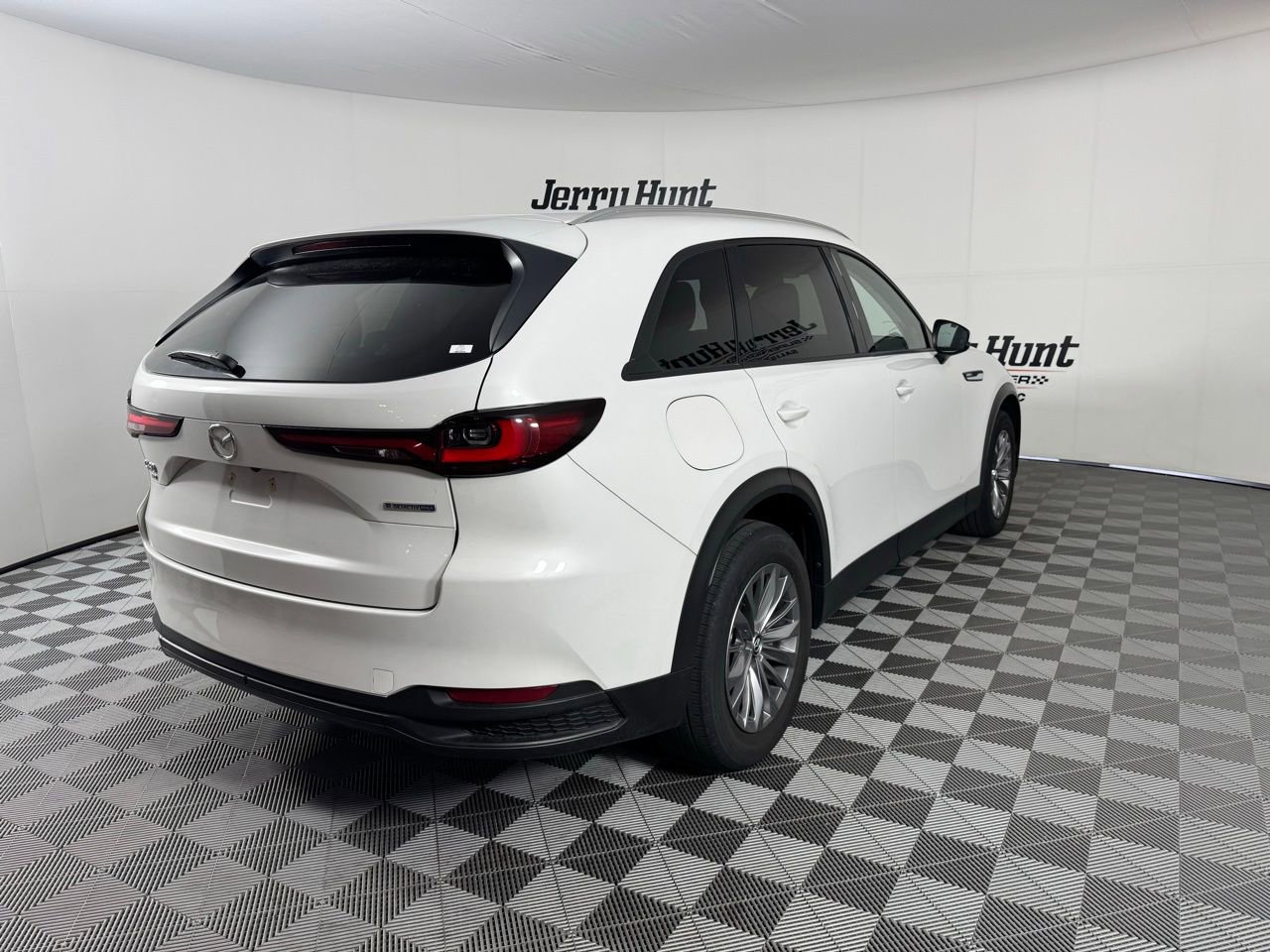 Used 2024 MAZDA CX-90 Plug-In Hybrid w/ Preferred AWD/4WD image 8