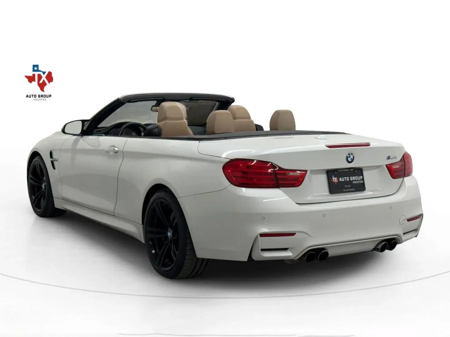Used 2016 BMW M4 Convertible image 4