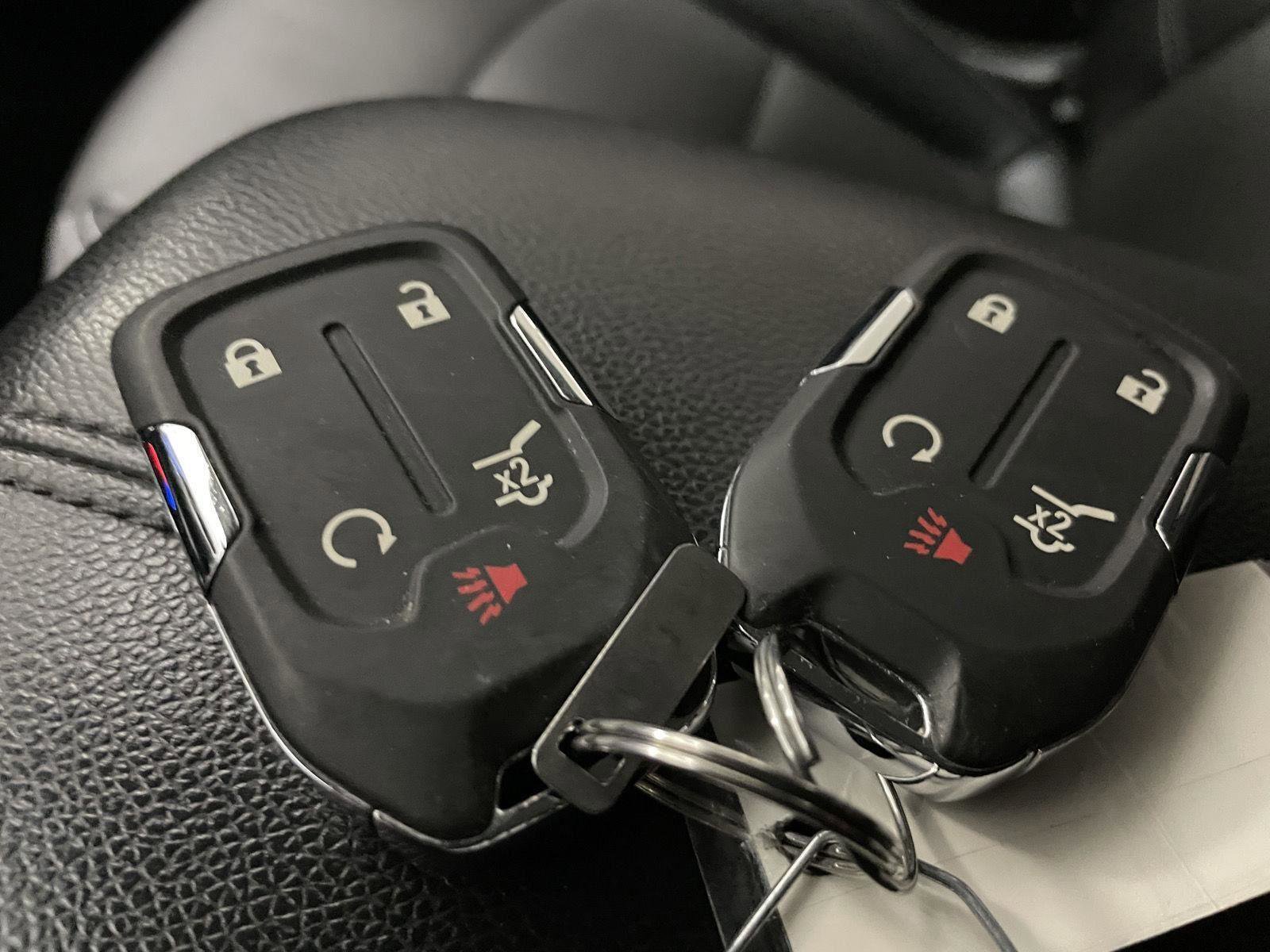 Used 2023 GMC Terrain SLT w/ LPO, Floor Liner Package image 32