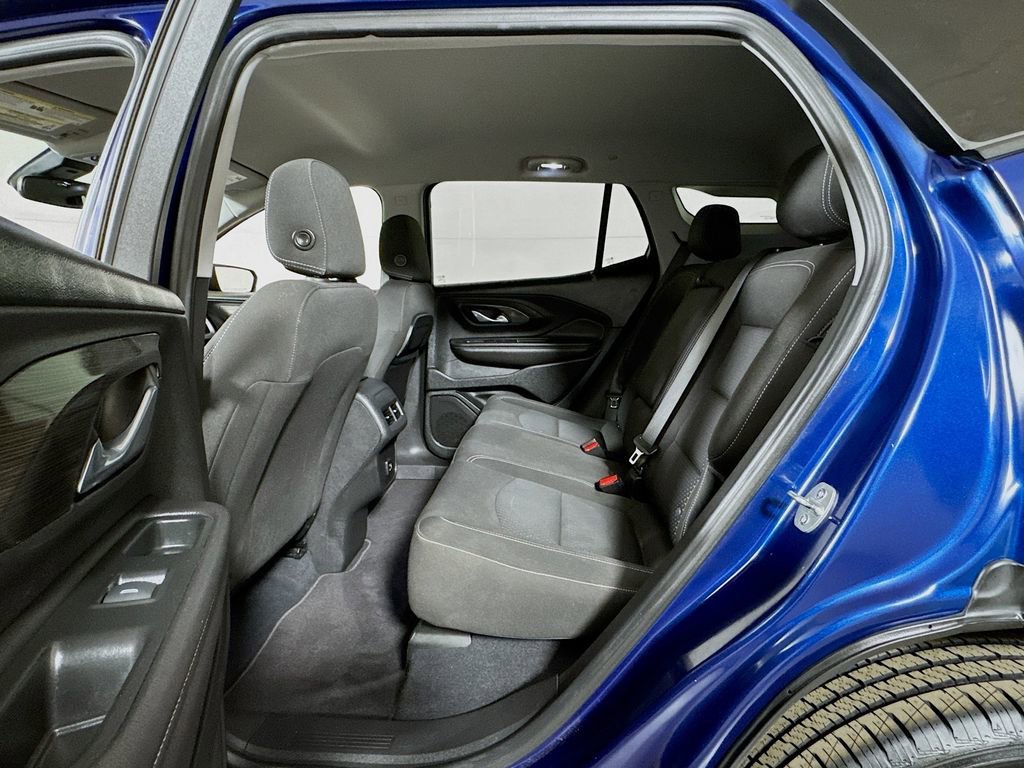 Used 2022 GMC Terrain SLE w/ Driver Convenience Package FWD image 22