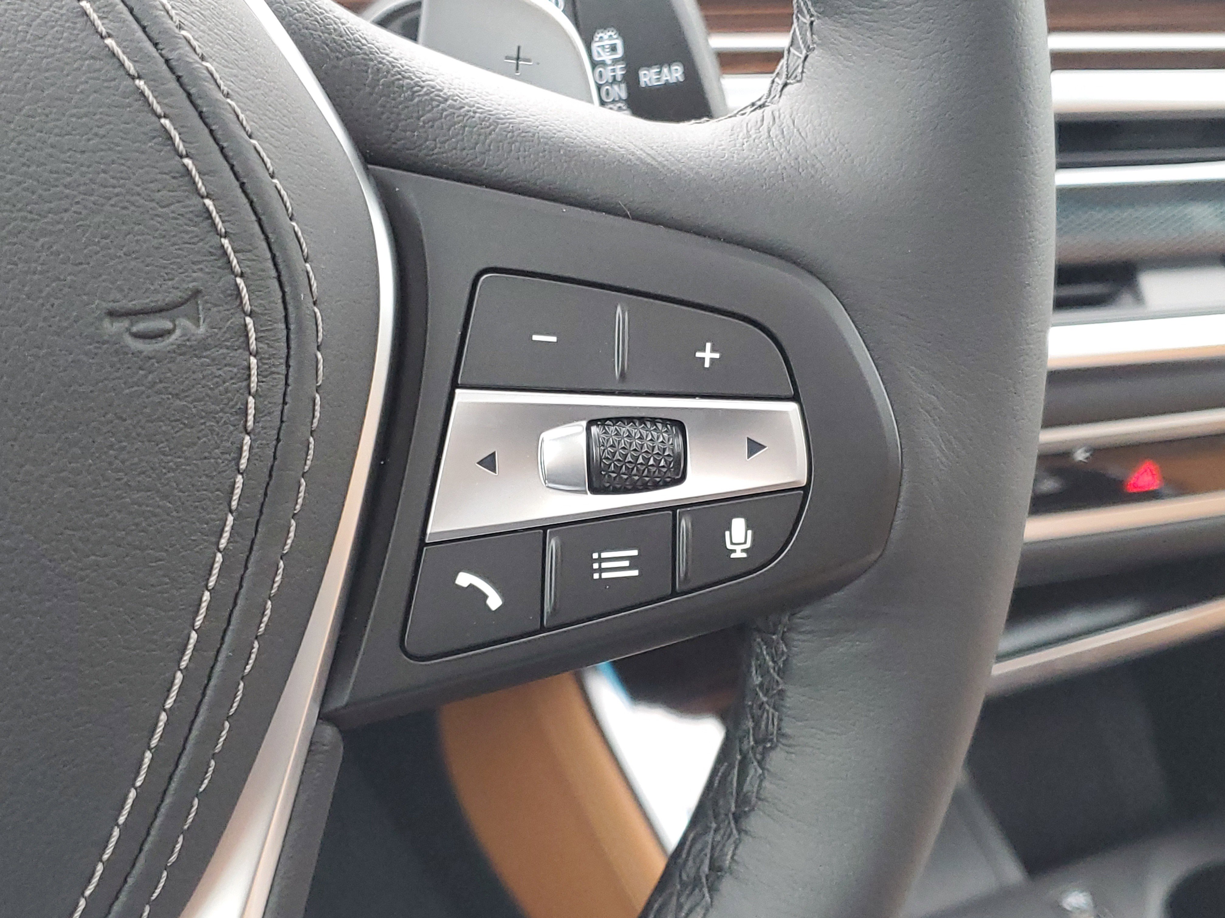 New 2026 BMW X5 xDrive40i w/ Climate Comfort Package image 13