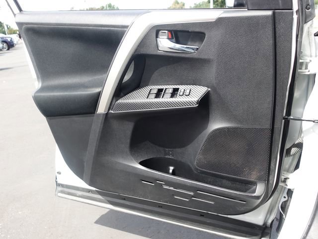 Used 2015 Toyota RAV4 XLE FWD image 23