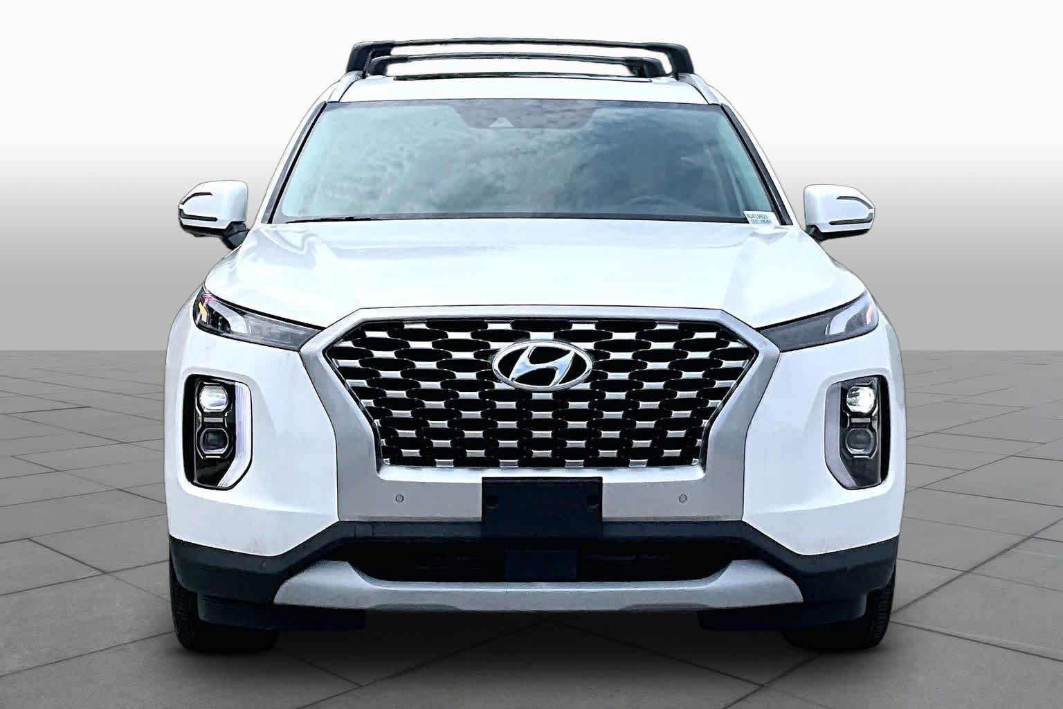 Used 2022 Hyundai Palisade SEL w/ Premium Package AWD/4WD image 4