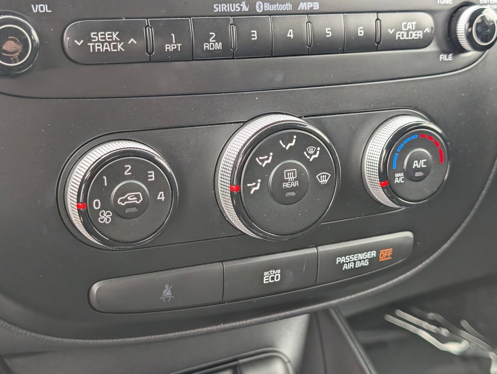 Used 2014 Kia Soul + FWD image 27
