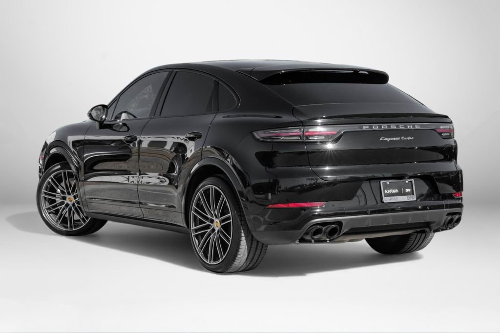 Used 2020 Porsche Cayenne Turbo image 8