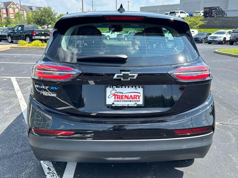 Used 2023 Chevrolet Bolt LT FWD image 4