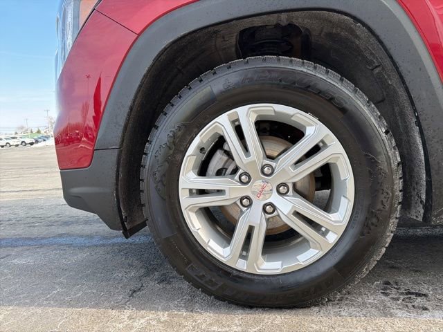 Used 2024 GMC Terrain SLE w/ LPO, Floor Liner Package image 10