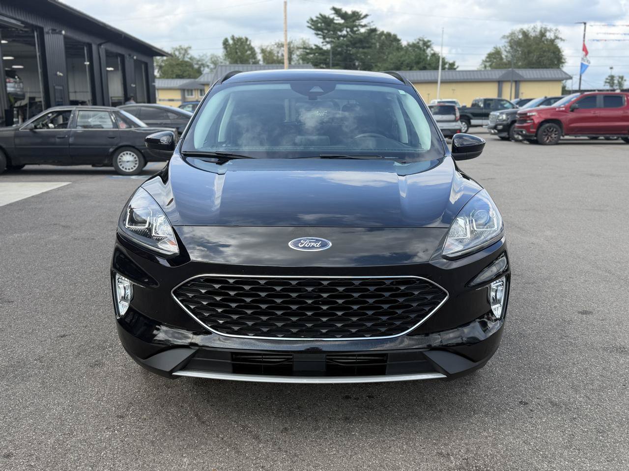 Used 2022 Ford Escape SEL AWD/4WD image 2