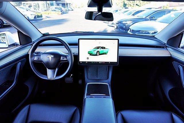 Used 2023 Tesla Model Y Long Range AWD/4WD image 21