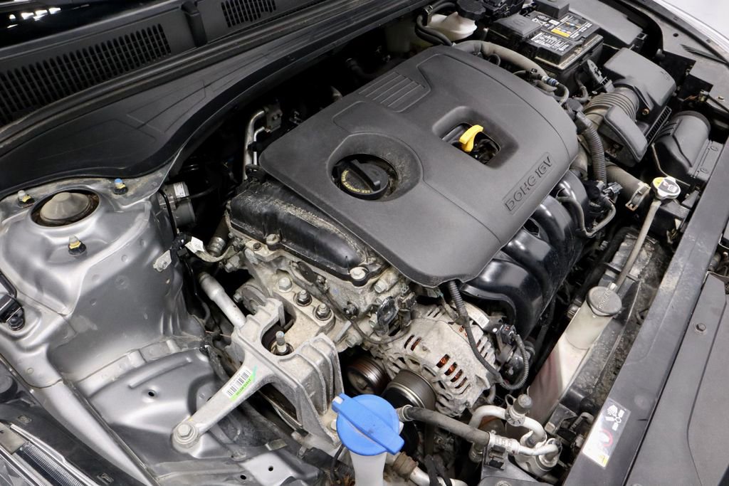 Used 2022 Kia Forte LXS FWD image 17