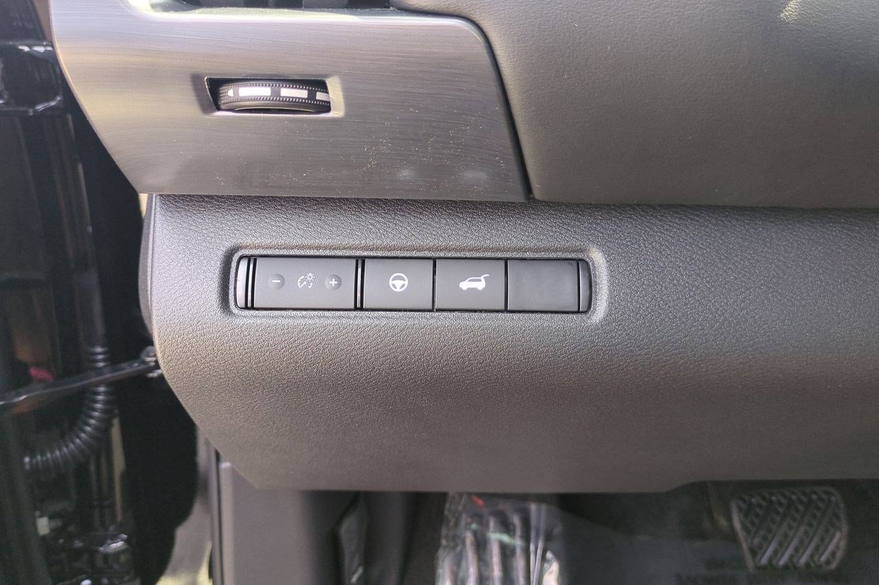 New 2026 Nissan Pathfinder SL w/ SL Premium Package AWD/4WD image 18