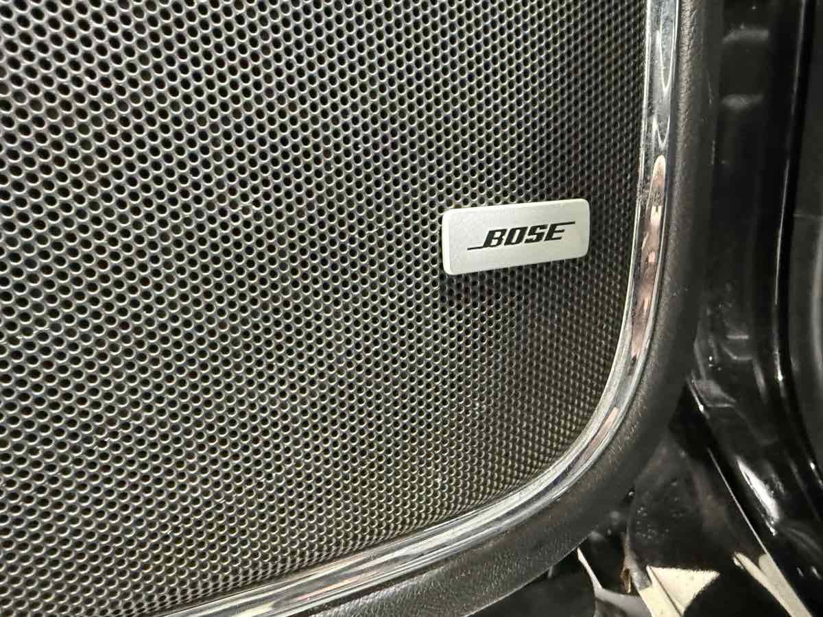 Used 2020 Chevrolet Suburban Premier image 9