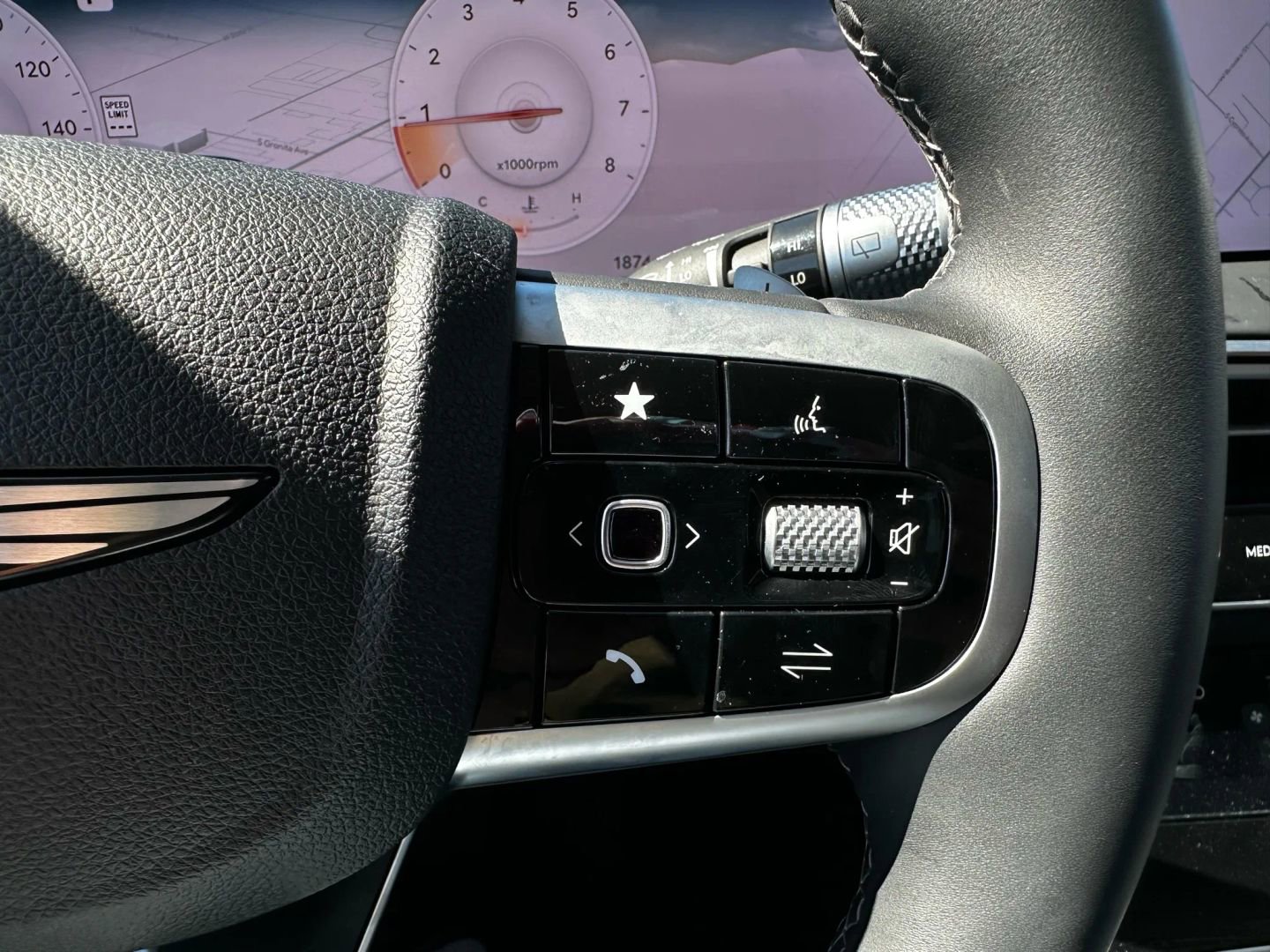 Used 2026 Genesis GV70 2.5T image 24