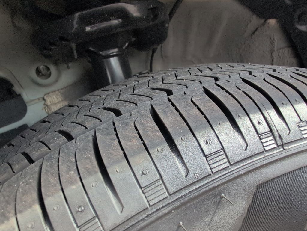 Certified 2025 Hyundai Venue SE image 29