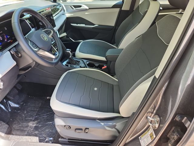 New 2026 Volkswagen Taos SE AWD/4WD image 11