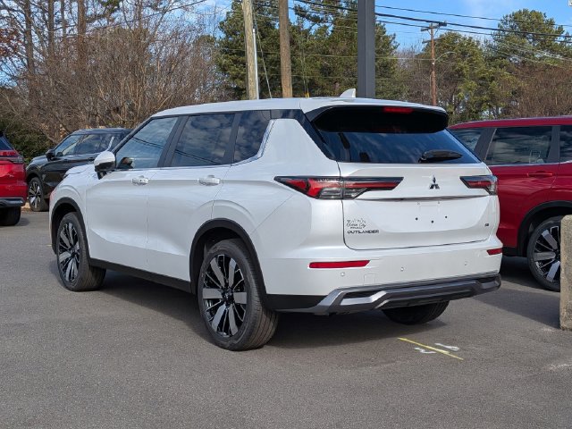 New 2026 Mitsubishi Outlander SE FWD image 4