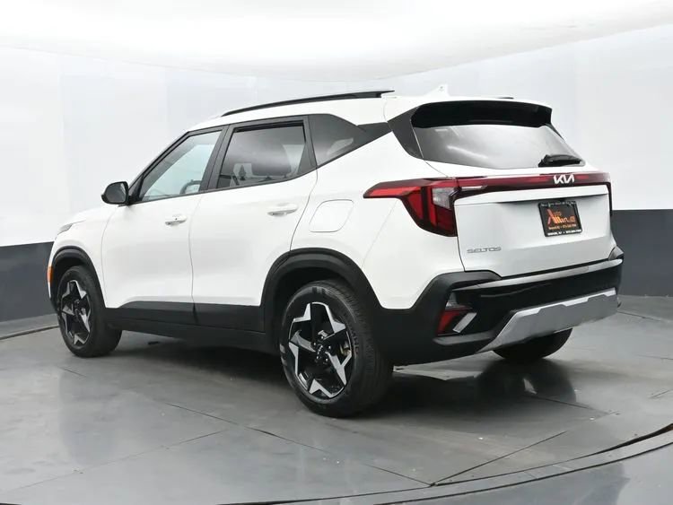Used 2025 Kia Seltos S FWD image 9