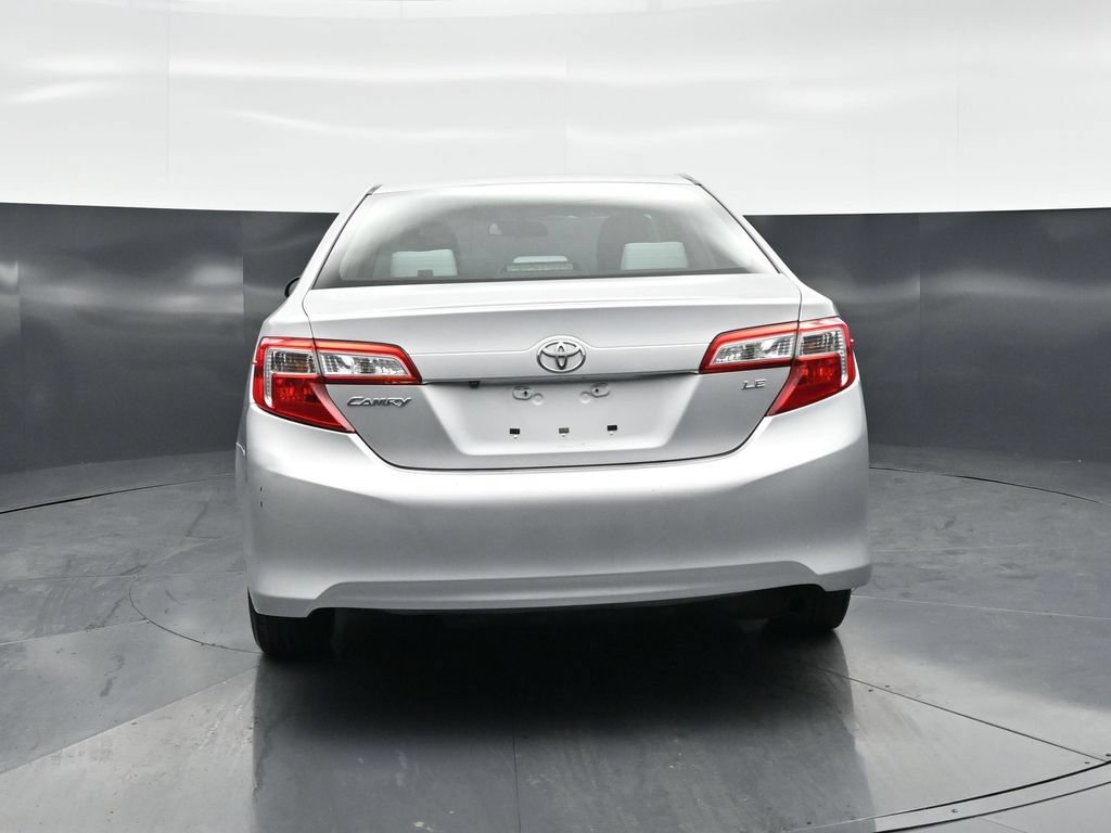 Used 2014 Toyota Camry LE FWD image 21