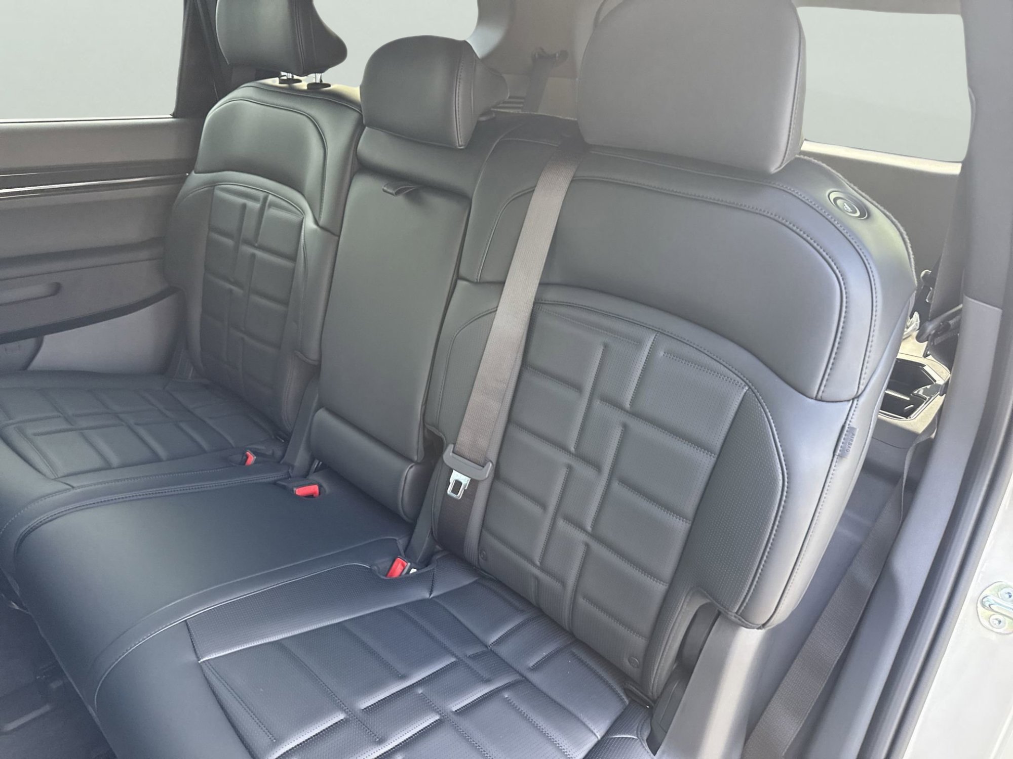New 2026 Kia EV9 Land w/ Nightfall Edition Package AWD/4WD image 16