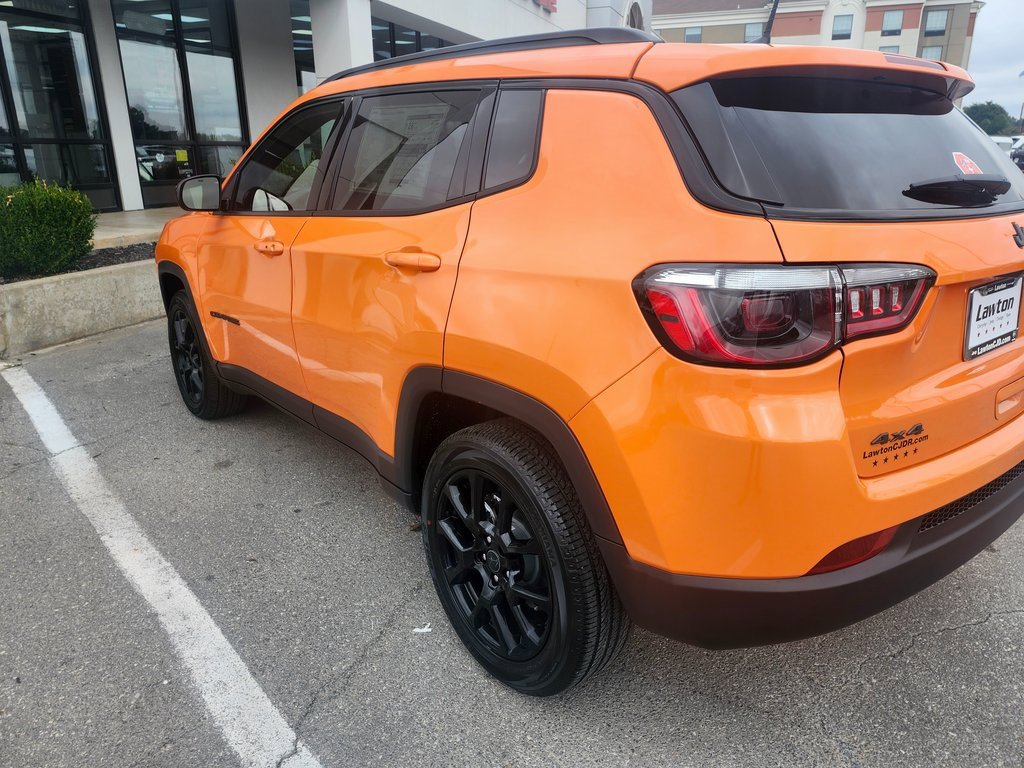 New 2026 Jeep Compass Latitude image 3
