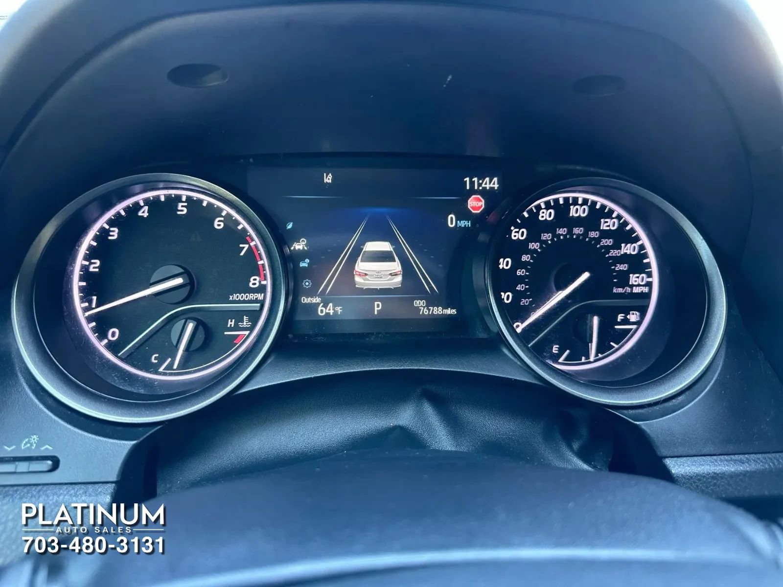 Used 2022 Toyota Camry SE image 11