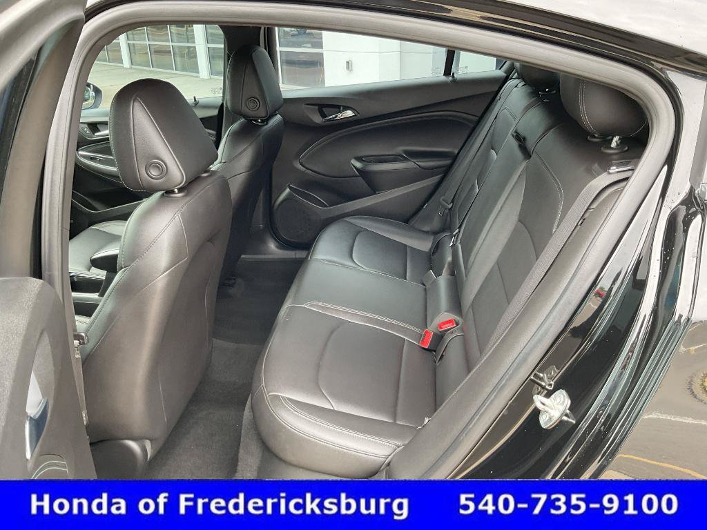 Used 2019 Chevrolet Cruze Diesel w/ Sun And Sound Package FWD image 26
