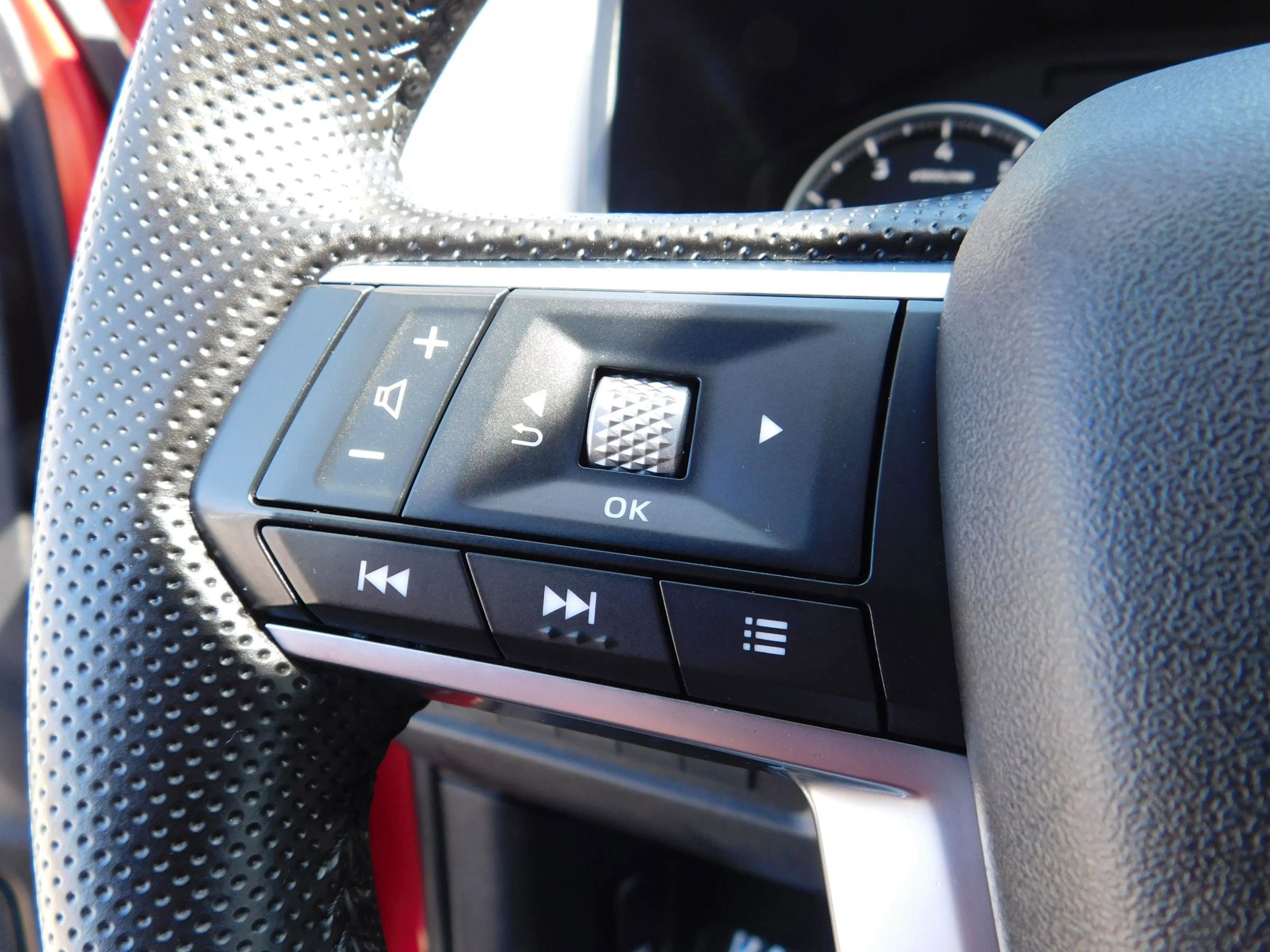 Used 2025 Mitsubishi Outlander SE AWD/4WD image 25
