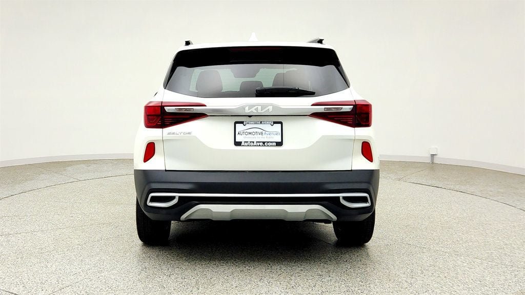 Used 2023 Kia Seltos S AWD/4WD image 6