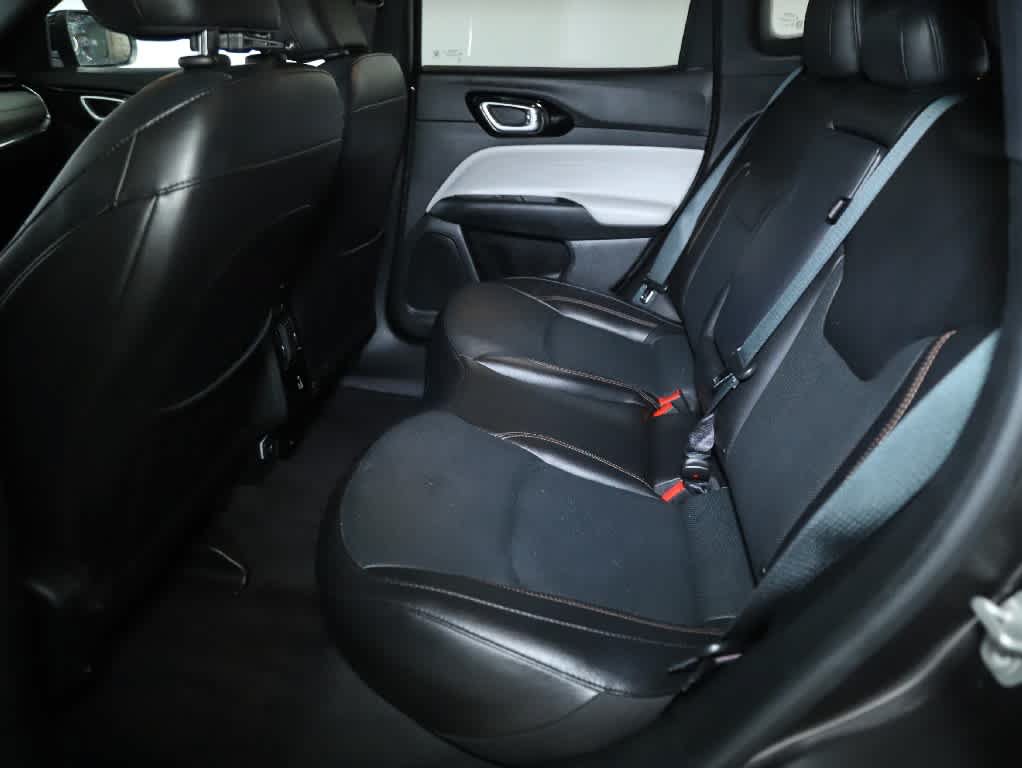Used 2023 Jeep Compass Limited w/ Elite Group AWD/4WD image 14