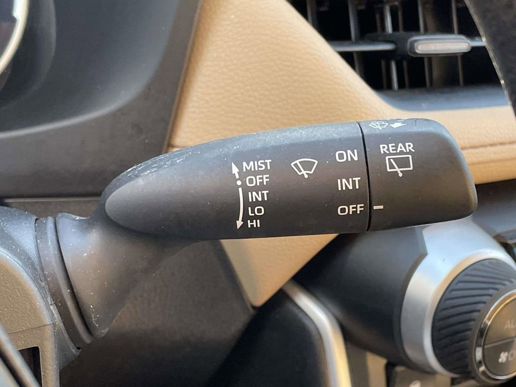 Used 2023 Toyota RAV4 LE AWD/4WD image 13