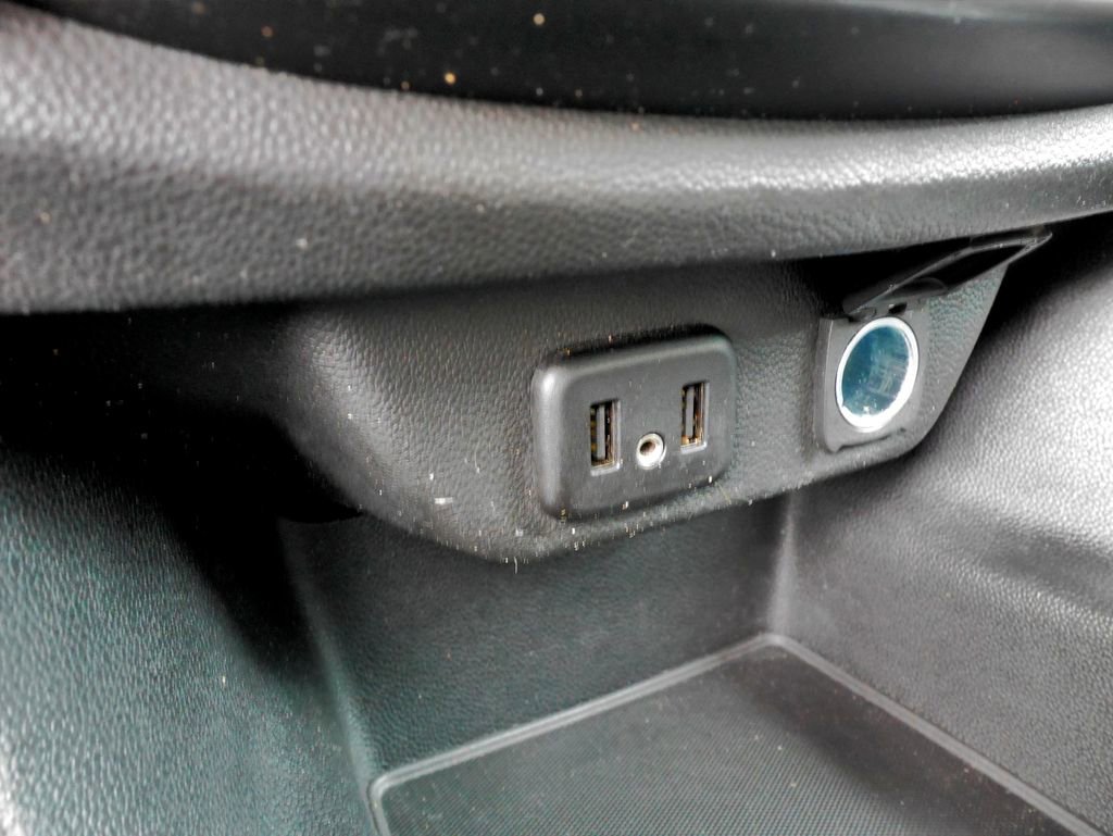 Used 2020 Chevrolet Traverse LS image 28