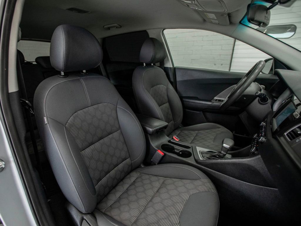 Used 2019 Kia Niro LX FWD image 21