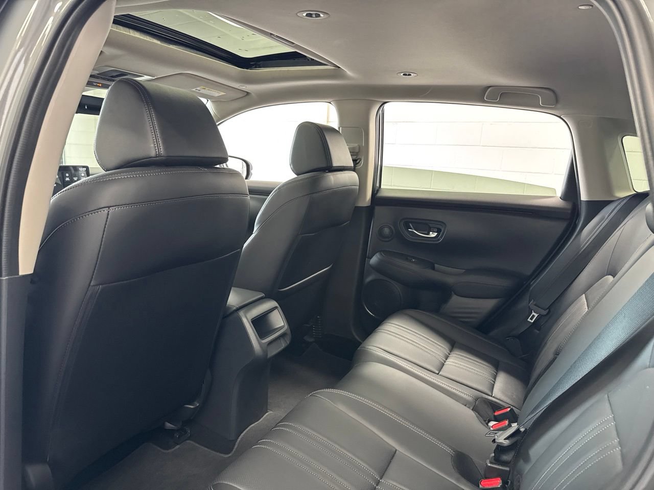 Used 2026 Honda HR-V EX-L image 41