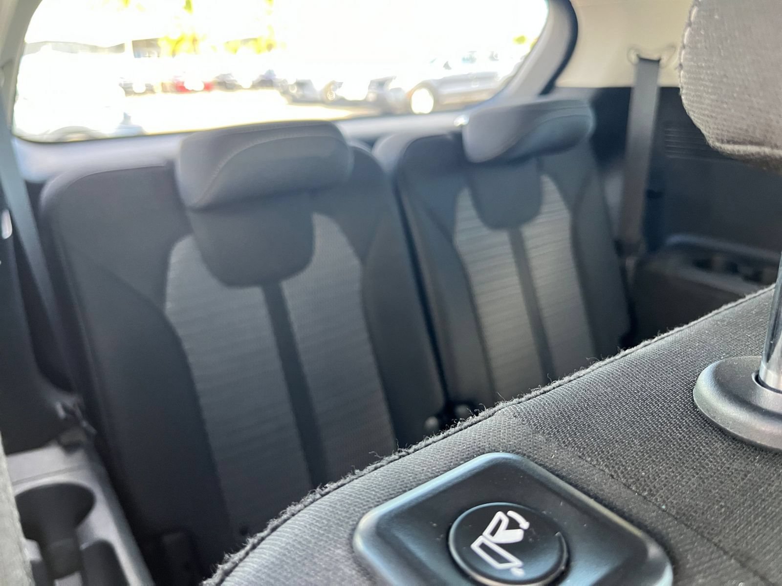 Used 2023 Kia Sorento LX FWD image 28