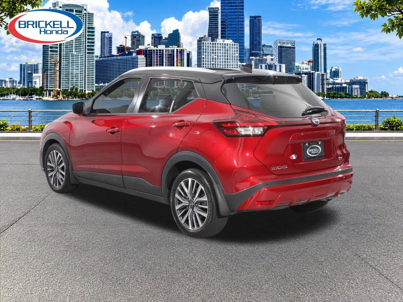 Used 2023 Nissan Kicks SV FWD image 3