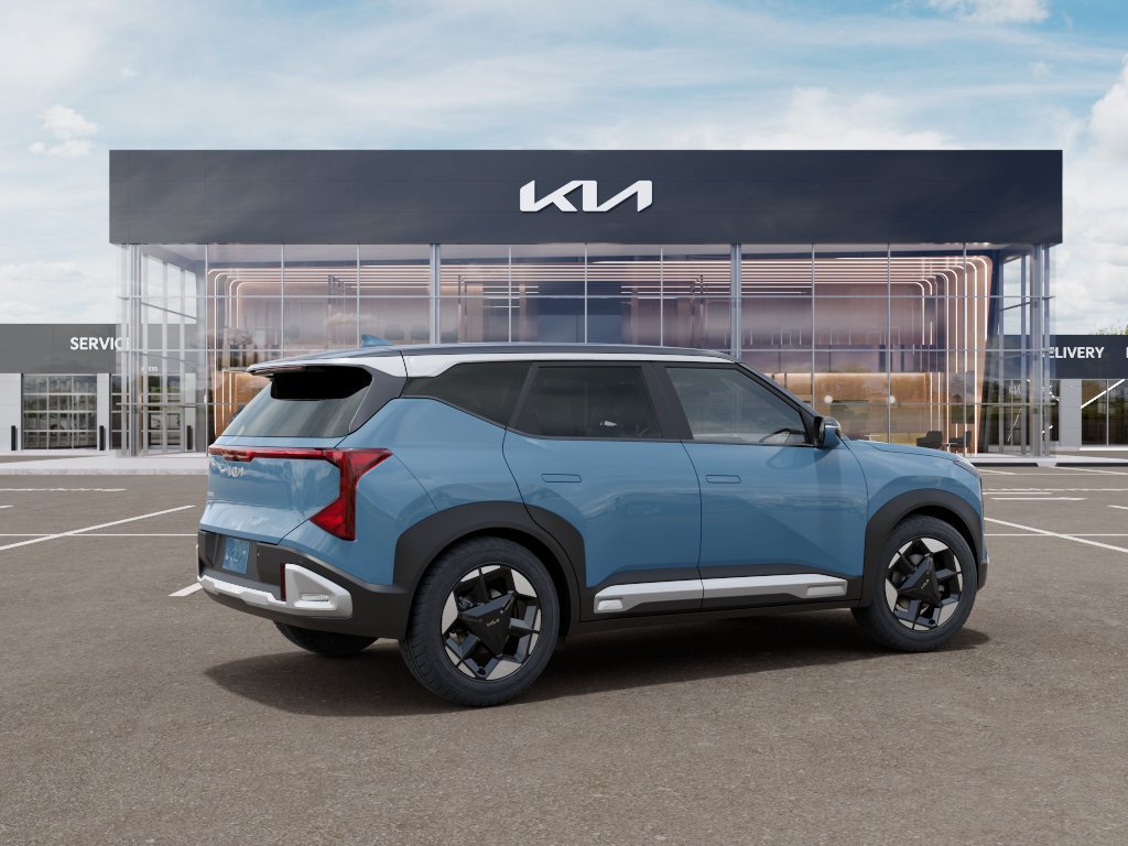 New 2027 Kia Seltos S FWD image 6