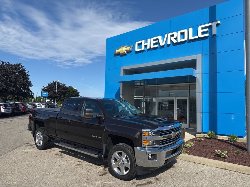 Used 2018 Chevrolet Silverado 2500 LT w/ LT Convenience Package AWD/4WD image 1