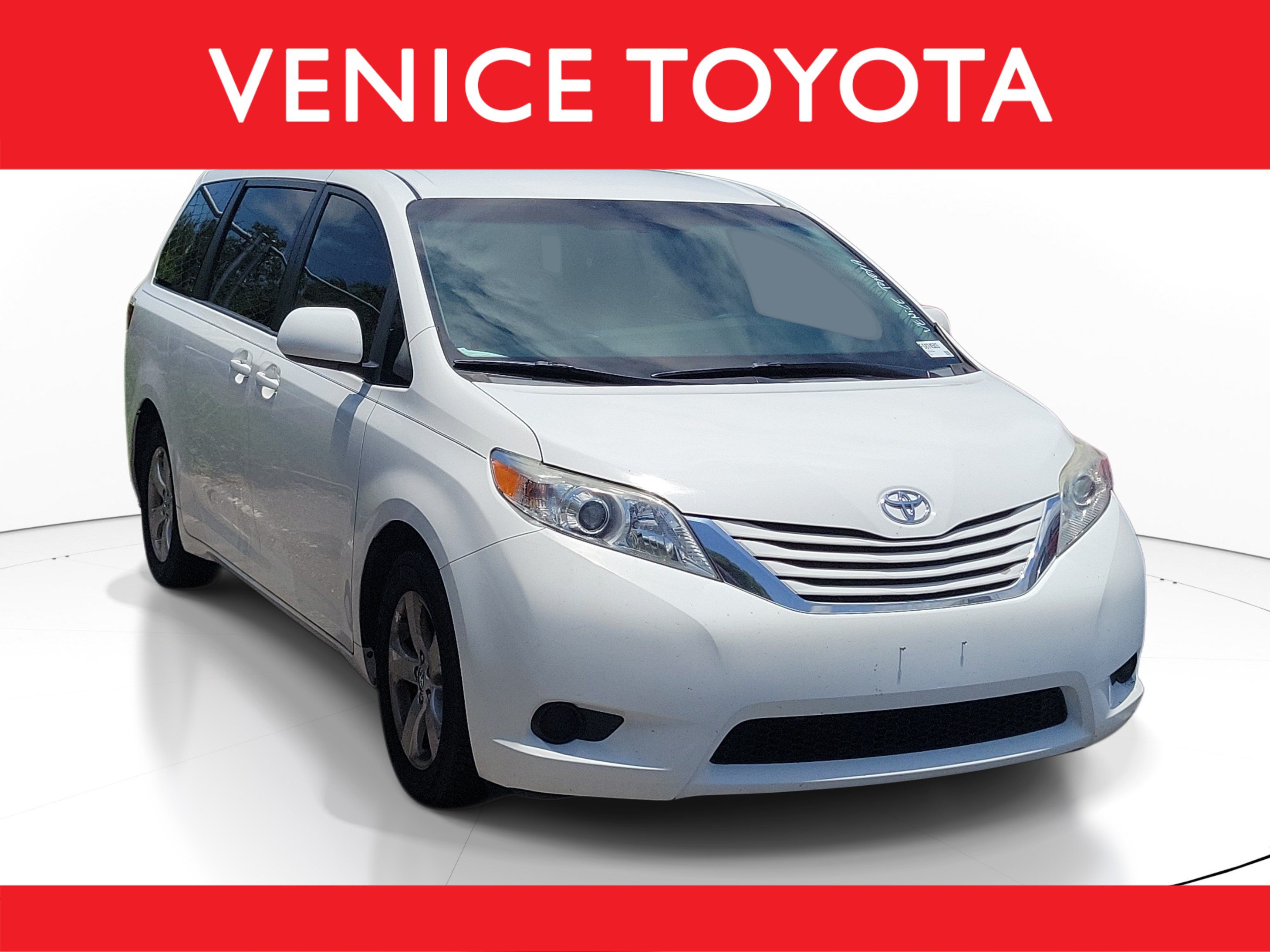 Used 2015 Toyota Sienna LE
