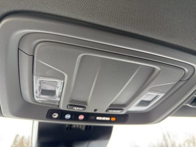 Used 2025 Chevrolet Silverado 2500 Custom w/ Custom Value Package image 59