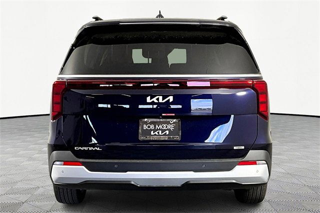 New 2026 Kia Carnival EX image 5