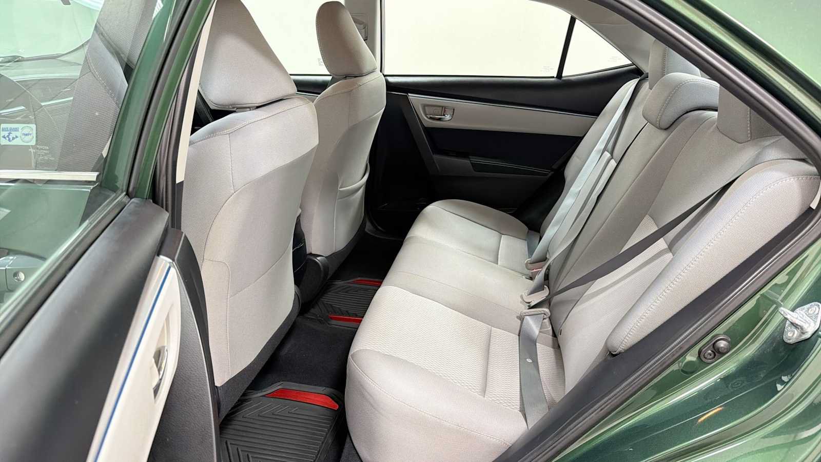 Used 2014 Toyota Corolla LE FWD image 23