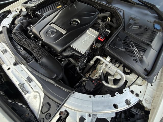 Used 2015 Mercedes-Benz C 300 4MATIC Sedan image 31