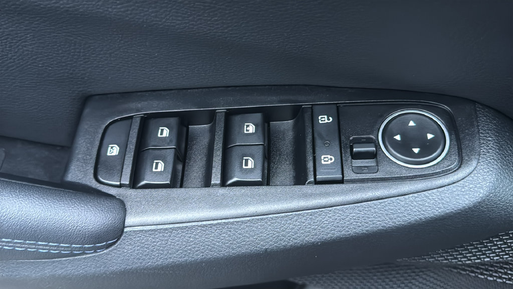 Used 2023 Kia Seltos S AWD/4WD image 15