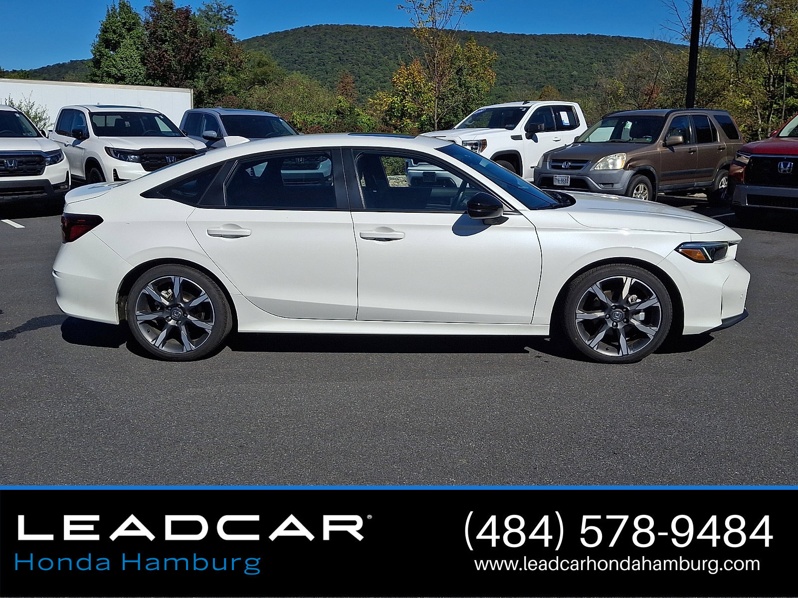 Used 2025 Honda Civic Sport Touring image 8