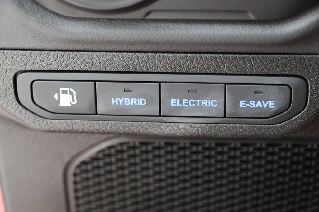 Used 2025 Jeep Wrangler Unlimited Sahara AWD/4WD image 26