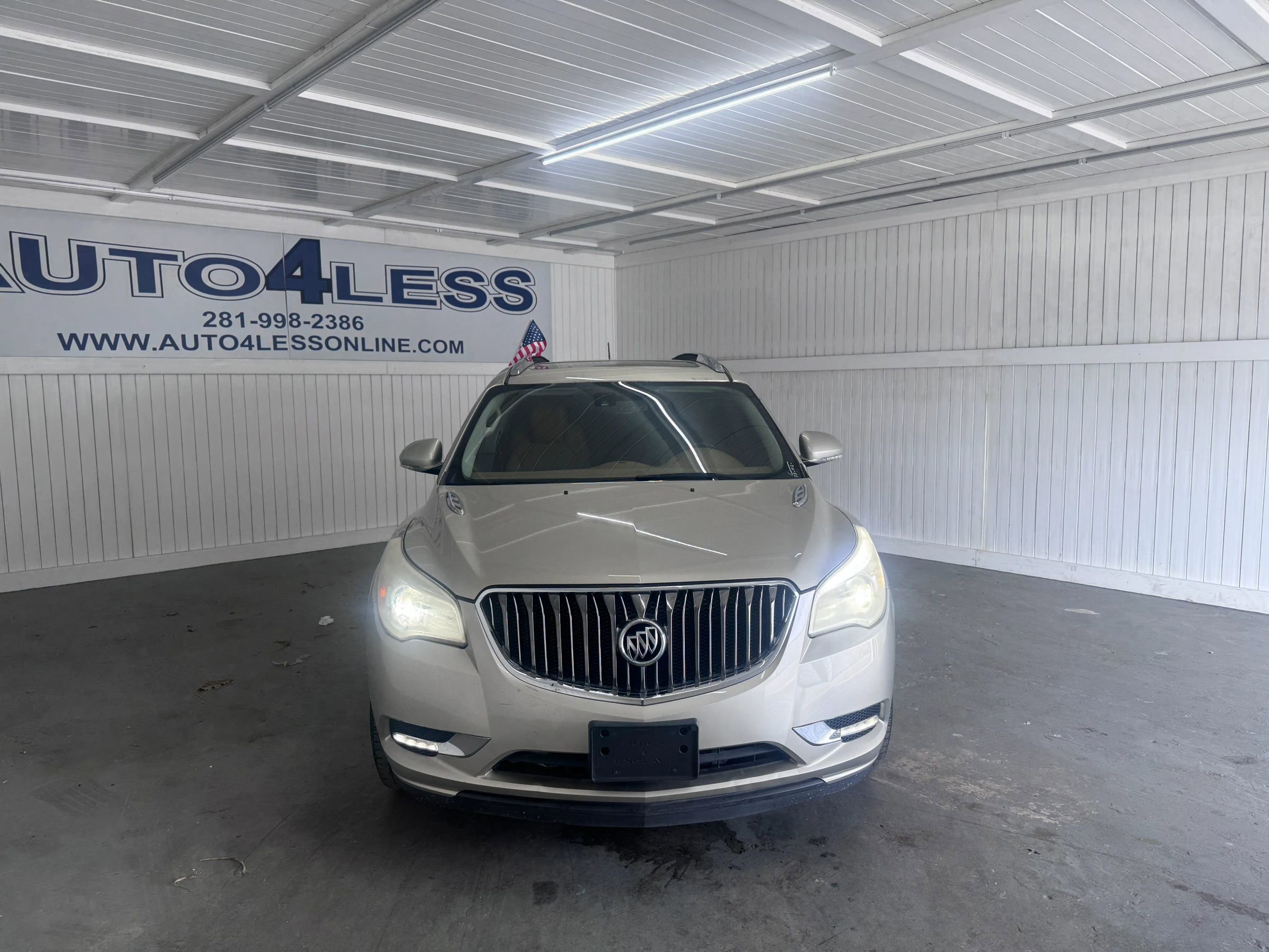 Used 2015 Buick Enclave Leather FWD image 2