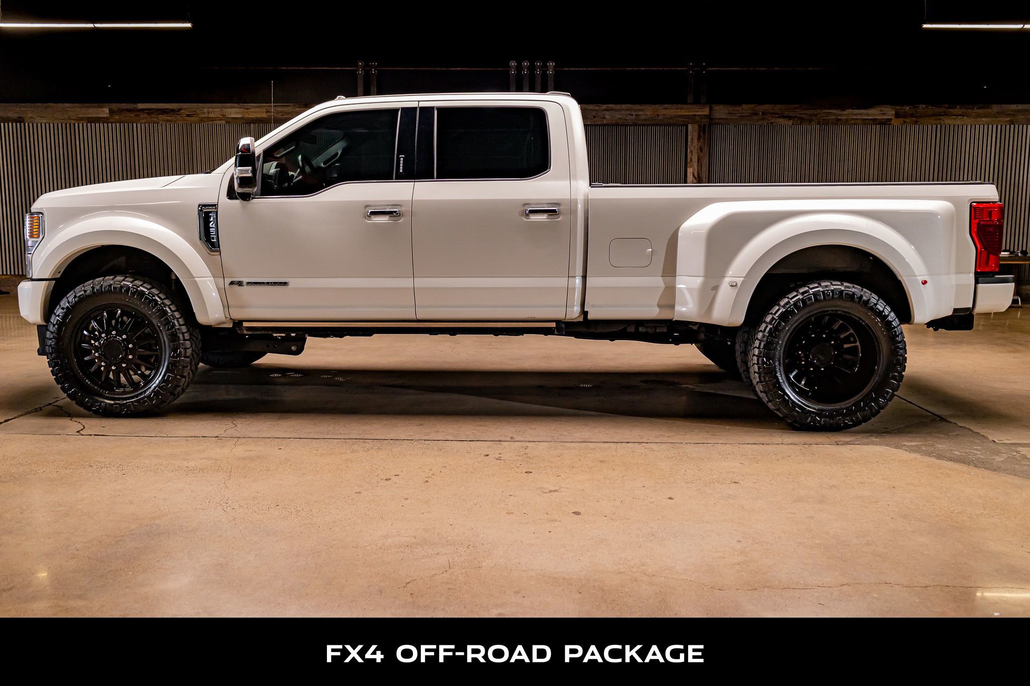 Used 2020 Ford F450 Platinum w/ FX4 Off-Road Package image 6